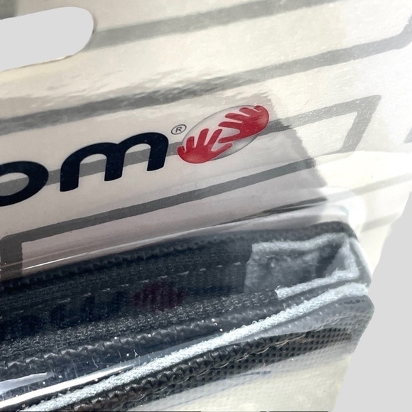 🌺 TomTom Universal Black GPS Device Carry Case NEW - Picture 3 of 4
